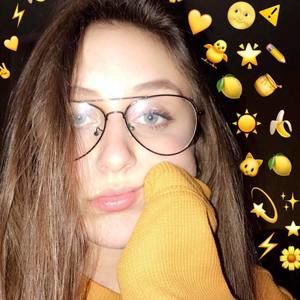 Meet your Posher, Kaitlyn